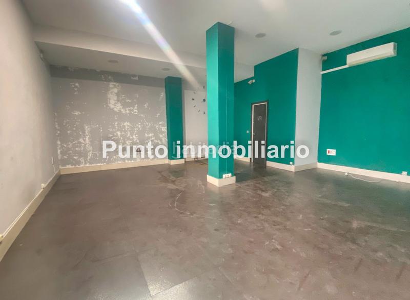 Foto 830eb46c-4748-4906-bc1f-dd6ce91fc877. Rent business premise in paseo del cauce 56 in Batallas Valladolid