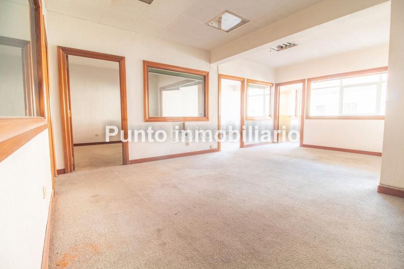 Foto b5ed7504-1c81-422f-a938-95f3cf0ea8a8. Bureau avec chauffage dans Centro Valladolid