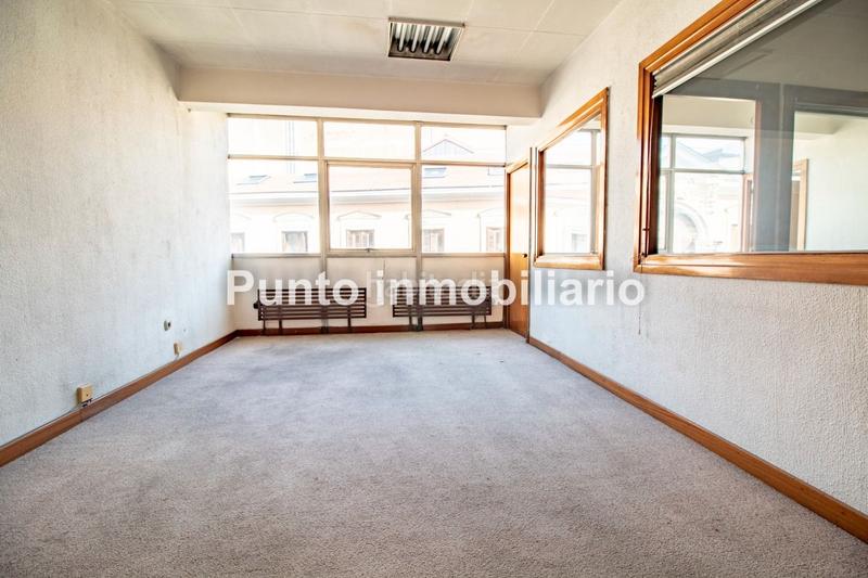 Foto d19a740a-9c2d-432f-bc96-d987b18e8c28. Bureau avec chauffage dans Centro Valladolid