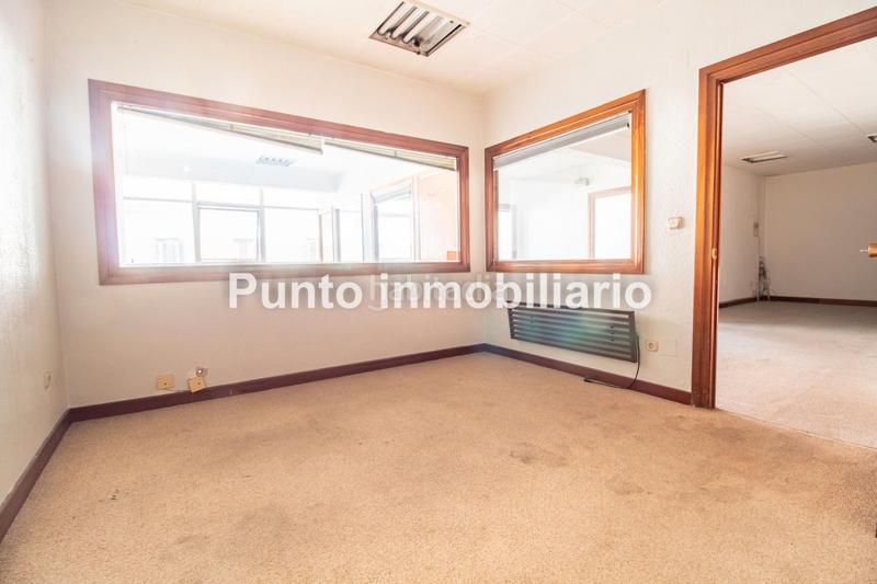 Foto f28802b0-c799-49f1-8a8b-bcf1fcb694cb. Bureau avec chauffage dans Centro Valladolid