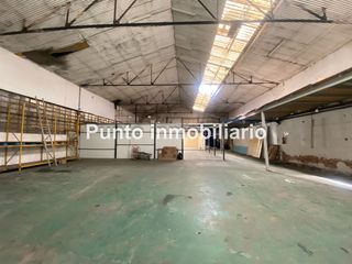 Lloguer Nau industrial a Avenida de el norte de castilla 22. Polígono de argáles: nave industrial en alquiler en avenida prin