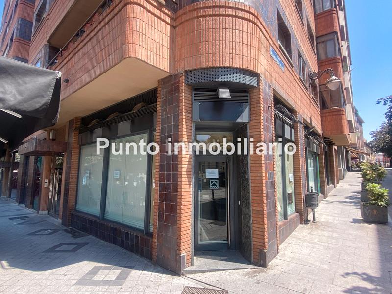 Foto e7110e34-9b4c-4f57-9f02-c2a221857163. Alquiler local comercial en calle san lorenzo 16 Centro, local en alquiler instalado calle san lorenzo en Valladolid