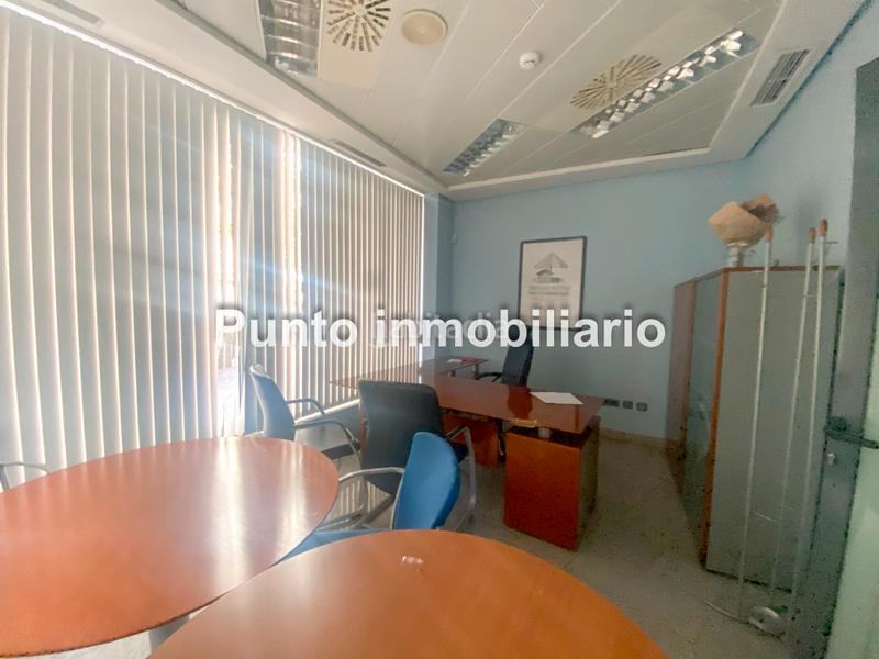 Foto f4d1c099-fbbd-41db-94f2-ce730337cbc5. Alquiler local comercial en calle san lorenzo 16 Centro, local en alquiler instalado calle san lorenzo en Valladolid