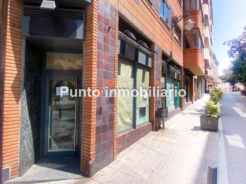 Foto 7f5b98b0-5202-4e5f-a77d-38675f7bac01. Lloguer local comercial a calle san lorenzo 16 a Valladolid