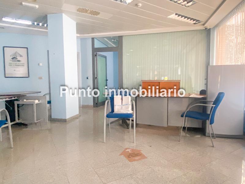 Foto 6b9ff8b1-7137-4607-86ec-618a78fe2746. Location local commercial dans calle san lorenzo 16 dans Valladolid