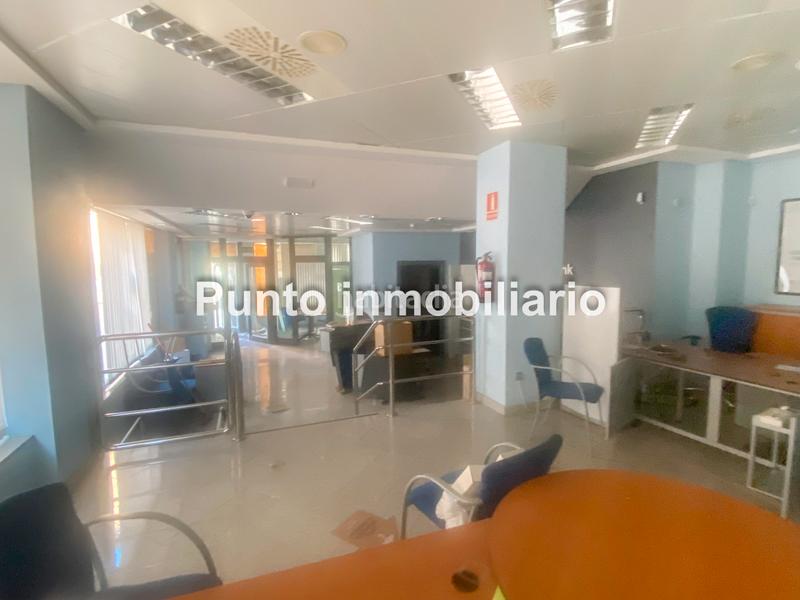 Foto c55d09c4-dd45-4fe5-997d-781b52a0ea4e. Location local commercial dans calle san lorenzo 16 dans Valladolid