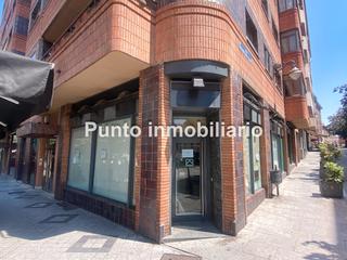 Location Local commercial à Calle san lorenzo 16. Centro, local en alquiler instalado calle san lorenzo