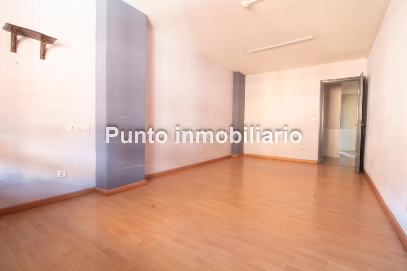 Foto 20a6fc99-4ab1-49a6-87ff-afd65cb40c98. Etagenwohnung mit heizung in Caño Argales Valladolid