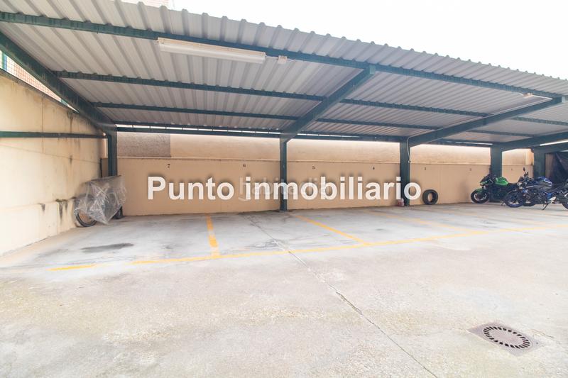 Foto d8553627-f5b9-4f8d-bb1d-6c8e2b0e4e65. Pis amb calefacció aparcament a Villanubla