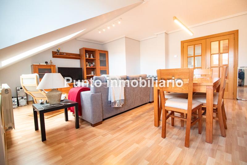 Foto db136173-8563-4cb1-91f9-7ecef2afeaf3. Pis amb calefacció aparcament a Villanubla