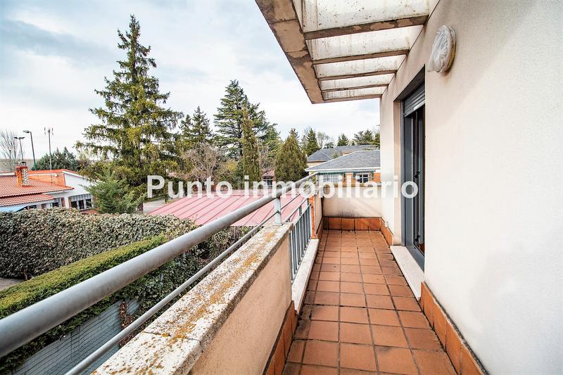 Foto 908943f8-f207-4ca7-9291-c5e3d88fcd00. Xalet amb calefacció aparcament a La Victoria - Puente Jardín Valladolid