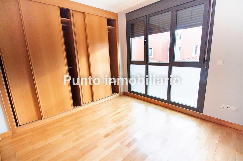 Foto acfc0f4c-494c-4859-acc6-4afde37827dc. Xalet amb calefacció aparcament a La Victoria - Puente Jardín Valladolid