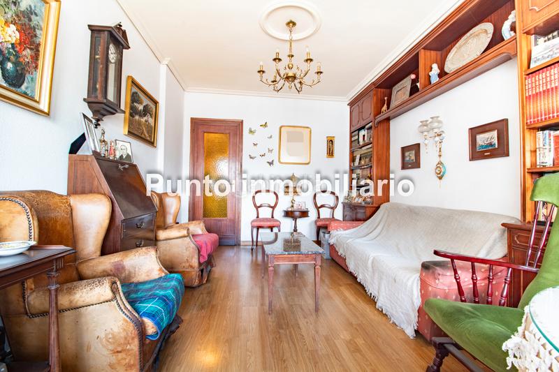 Foto 99491c70-4286-459f-8baf-d206752a8789. Flat with heating parking in Centro Valladolid