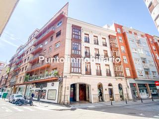 Appartement à Calle perú 7. Centro/zona paseo reloletos:  vivienda en venta, dos dormitorios