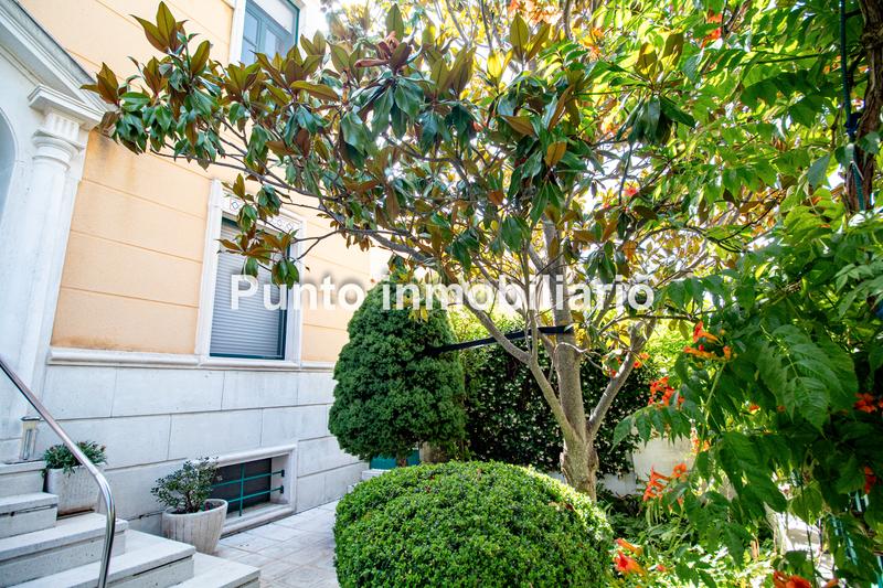 Foto 281fd9d6-0a5d-41a7-8817-2af83291f288. Casa aparellada amb xemeneia calefacció aparcament piscina a Valladolid