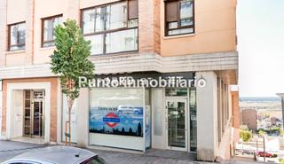 Locale commerciale in Calle de Manuel Azaña 42