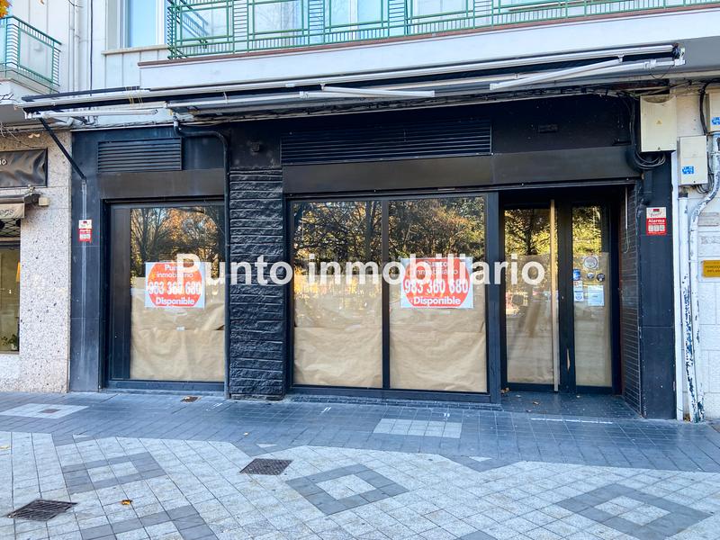 Foto 26ef1cc8-4aa1-4ecb-9119-bedefc34f3b7. Rent business premise in Centro Valladolid