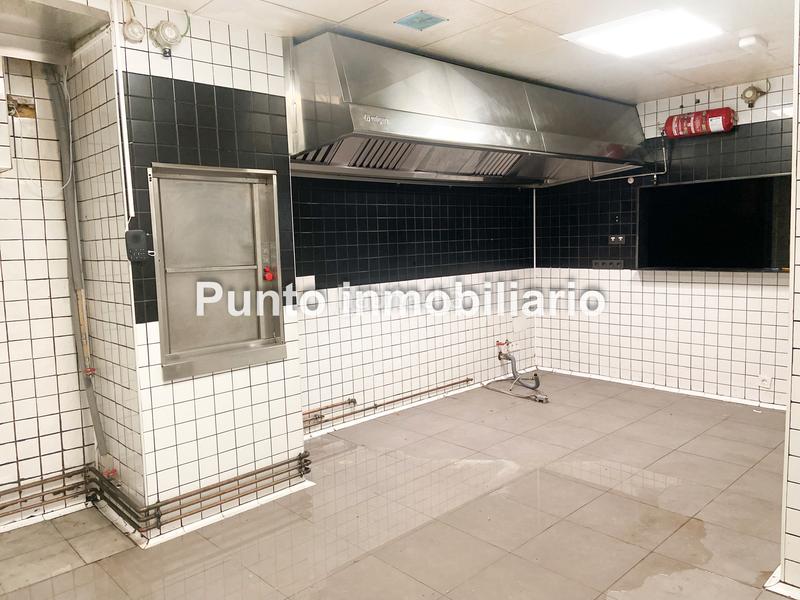 Foto f292608e-d039-430f-9017-815ca37a9908. Rent business premise in Centro Valladolid