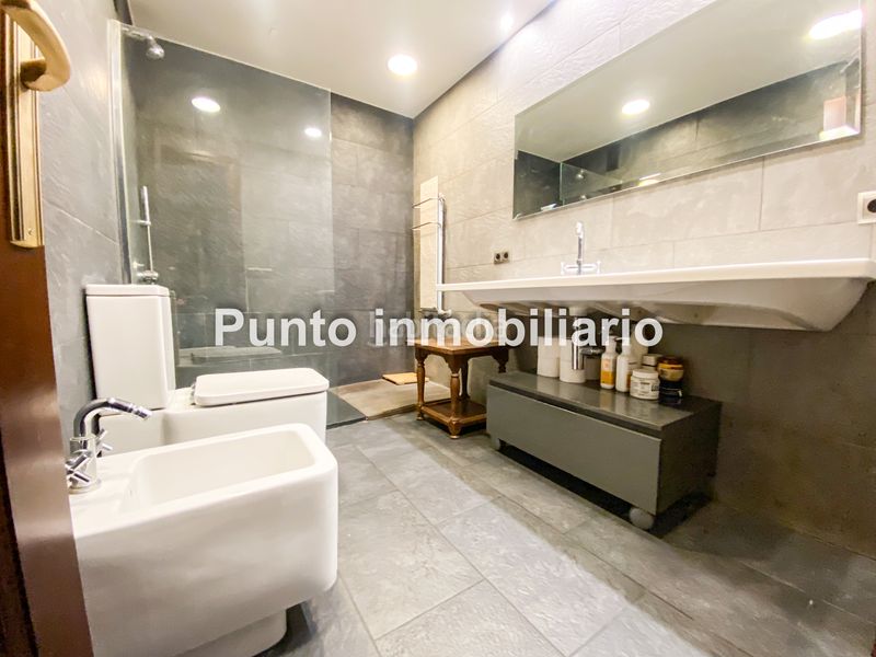Foto bd1a9618-57a0-4ee5-94f8-c6067e801e01. Pis amb calefacció aparcament a Centro Valladolid