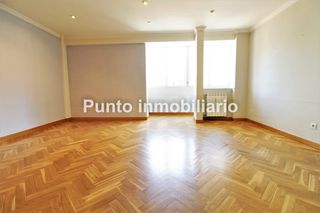 Location Appartement  Calle marina de escobar. Centro, vivienda en alquiler en buen estado de 2 dormitorios y 1