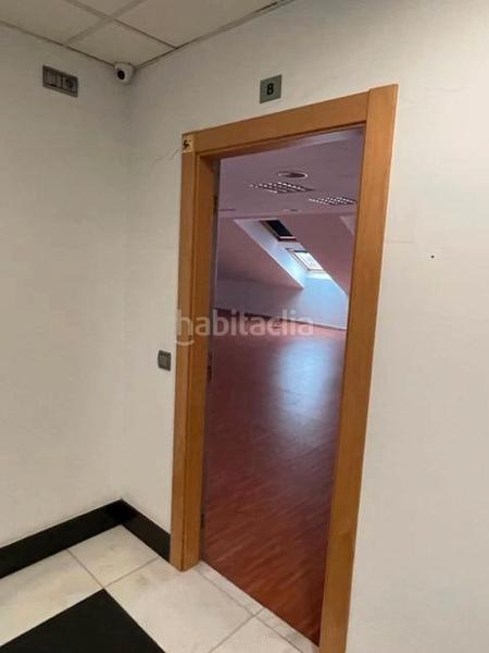 Foto 0ae5f195-58c9-494d-8bb6-a43b5e35db5f. Alquiler oficina en calle río danubio 1 oficina amplia en Santander