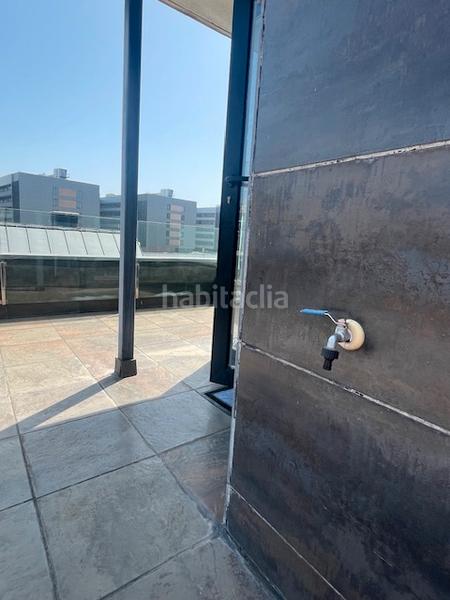 Foto 225c1d4b-8be8-4dc1-8796-496ba0821f90. Casa adosada en calle lirio 11 impecable casa pareada. junto hospital valdecilla. sur- soleado en Santander