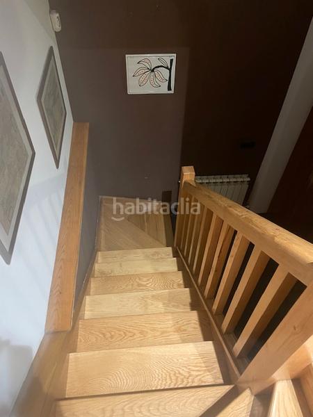 Foto 2a1a9e91-230e-46ab-b6e6-8f7f75e8aa19. Casa adosada en calle lirio 11 impecable casa pareada. junto hospital valdecilla. sur- soleado en Santander