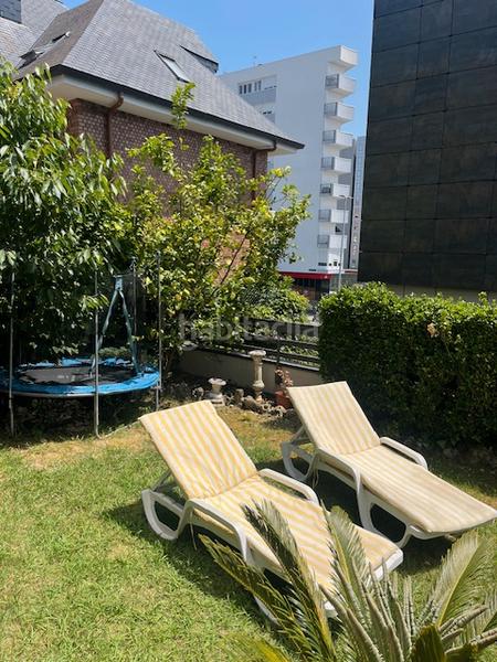 Foto 3bab8e01-3df5-4284-8411-490c6d516503. Casa adosada en calle lirio 11 impecable casa pareada. junto hospital valdecilla. sur- soleado en Santander