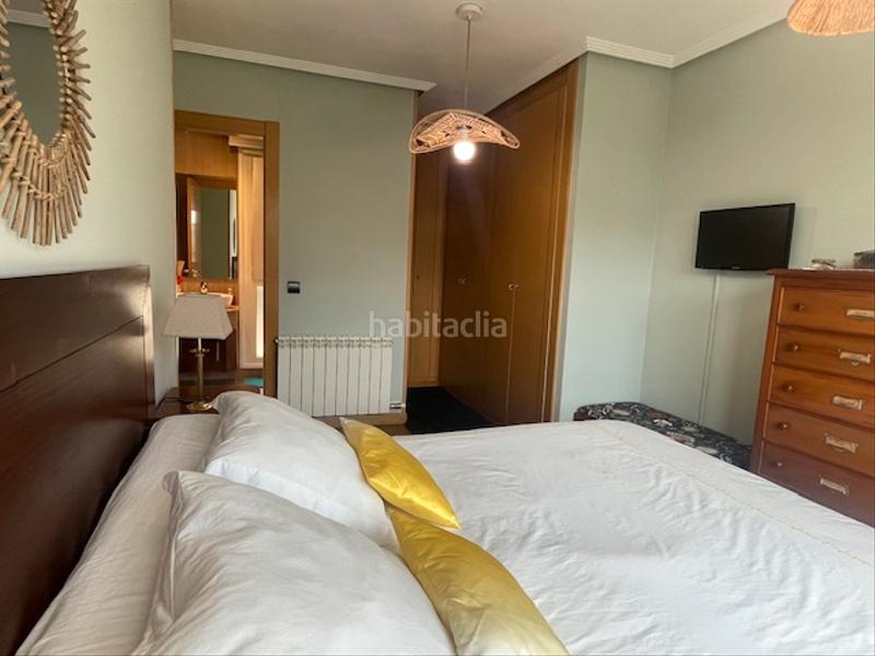 Foto 49121a00-4d4a-4743-b196-eda12aa67f5a. Casa adosada en calle lirio 11 impecable casa pareada. junto hospital valdecilla. sur- soleado en Santander