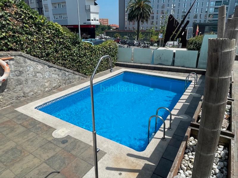 Foto 7eb72301-1766-48a8-a337-7f1d9e867b16. Casa adosada en calle lirio 11 impecable casa pareada. junto hospital valdecilla. sur- soleado en Santander