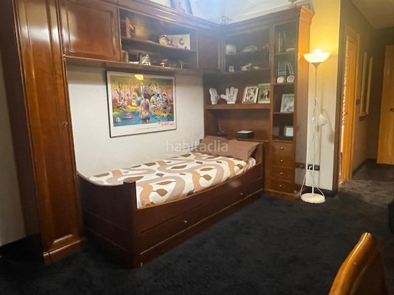 Foto a6ec5632-e197-4f3a-9741-18fa42a0dd2e. Casa adosada en calle lirio 11 impecable casa pareada. junto hospital valdecilla. sur- soleado en Santander