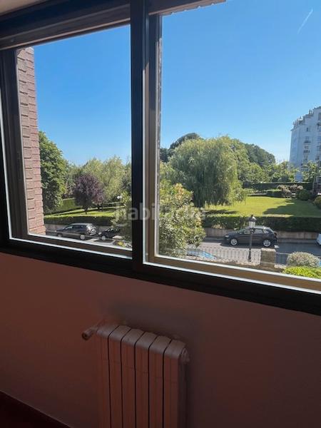 Foto d8fbdeb1-aaa2-4b80-96eb-f8a70fd330a7. Piso en avenida pérez galdós 18 urbanizacion exclusiva. luminoso. primeras calidades en Santander