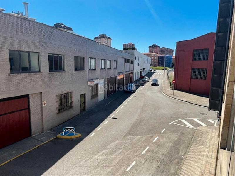 Foto 5f573975-6c6a-4456-918e-a46b7ae91726. Rent office space in calle río danubio 1 in Alisal - San Román Santander