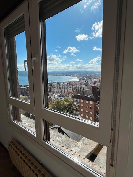 Foto 3c6768a9-a6bf-4ee5-81bc-cebcf526deee. Zweistöckige wohnung in paseo del General Dávila 17 in Santander