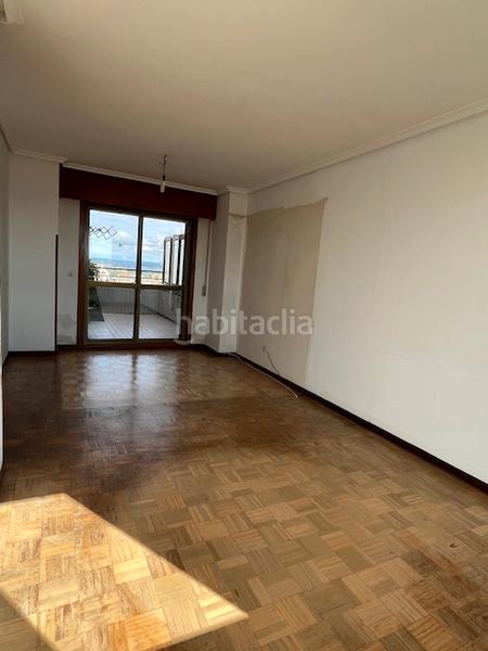 Foto 48d1f0f3-874b-4d1c-ac74-74ae8febf5ea. Zweistöckige wohnung in paseo del General Dávila 17 in Santander