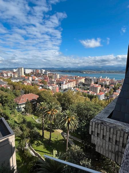 Foto f956bd23-4150-4046-b197-94d81b685fc4. Zweistöckige wohnung in paseo del General Dávila 17 in Santander