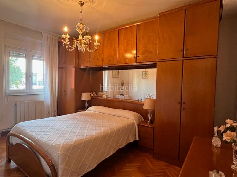 Foto 0feeb5e8-98ee-4fd3-930b-a4b32c060881. Piso en grupo pronillo 2 impecable. 3 habitaciones. aparcamiento comunitario en Santander