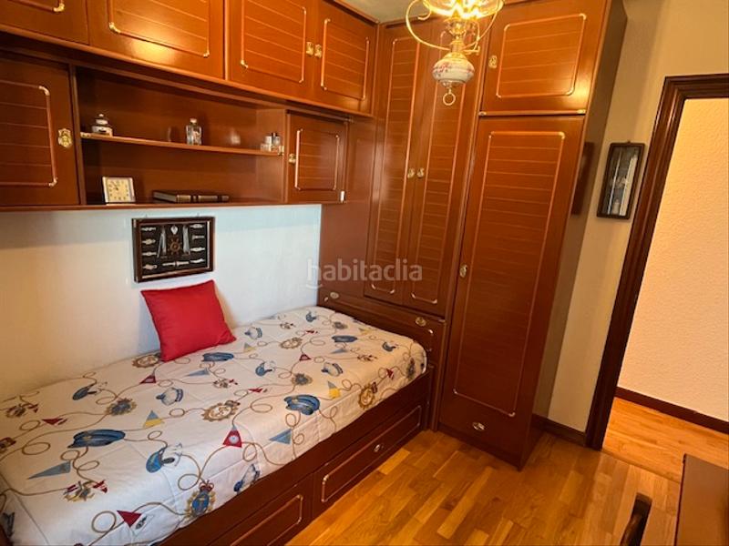 Foto 6030e6c6-ebf1-494c-8876-a36315b6c5a9. Piso en grupo pronillo 2 impecable. 3 habitaciones. aparcamiento comunitario en Santander