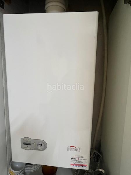 Foto 6d47eb17-a45c-4aff-a152-f8c904863b79. Piso en grupo pronillo 2 impecable. 3 habitaciones. aparcamiento comunitario en Santander