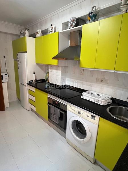 Foto 86fae716-58ca-40ef-8f64-fbcb46cd7fee. Piso en grupo pronillo 2 impecable. 3 habitaciones. aparcamiento comunitario en Santander