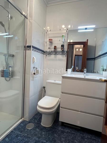 Foto af2a7cae-f7ea-4023-947e-97f1ee82068e. Piso en grupo pronillo 2 impecable. 3 habitaciones. aparcamiento comunitario en Santander