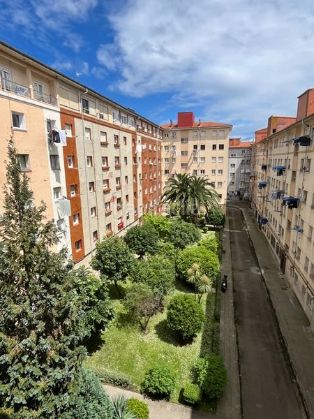 Foto 1c685520-249f-4a94-8f3a-b395e82e209a. Pis amb calefacció a Centro - Ayuntamiento Santander