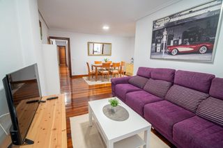 Miete Etagenwohnung in Calle castilla 19. Apartamento impecable. centro, junto a estaciones. no mascotas.
