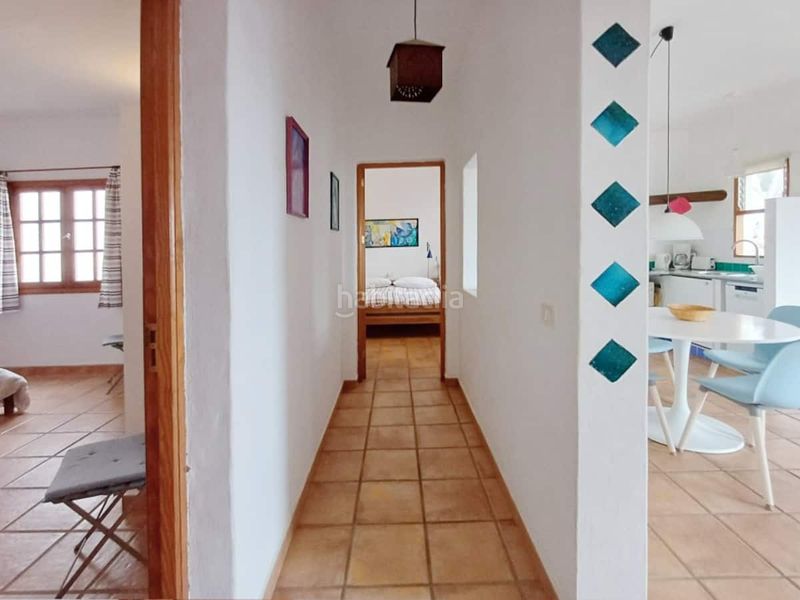 Foto 125e21e8-2a84-4a6f-a2d8-0abbdb9221e5. Casa amb aparcament a Mala Haría