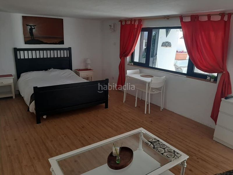 Foto ad4ff0cd-17a9-4c53-a7d9-25765e6abd7a. Xalet amb xemeneia aparcament piscina a Nazaret Teguise