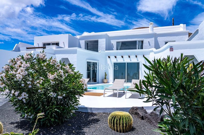 Foto c342d925-6fc0-4833-a746-68eba79b8a45. Casa adossada amb aparcament piscina a Tahiche Teguise