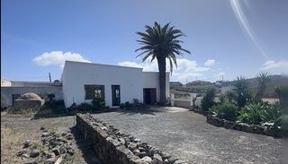 Casa adossada a Ye
