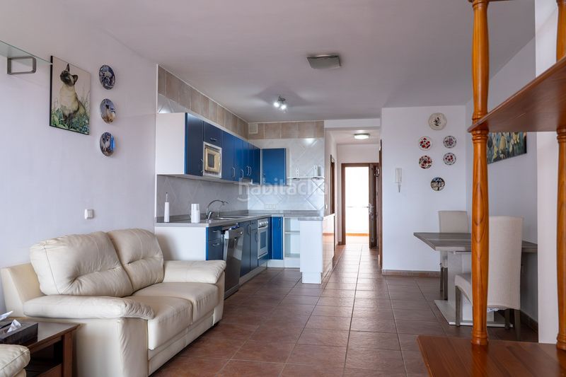 Foto 4425641c-2311-411e-be2b-e010a975c25a. Apartament amb piscina a costa Teguise Teguise