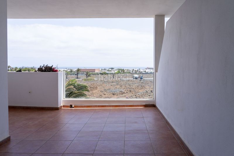 Foto a678154f-1d43-4fbd-822e-6dbfd35930d0. Apartament amb piscina a costa Teguise Teguise