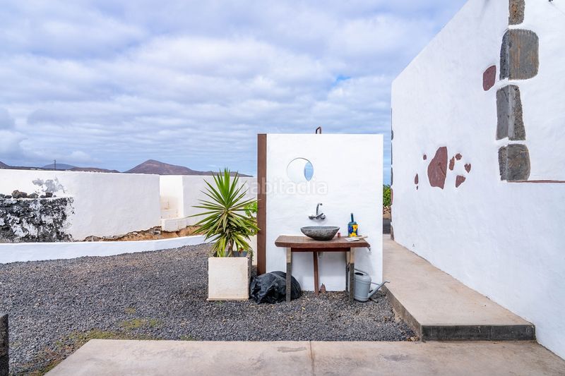Foto f967e830-4f53-49ad-8282-e99aa3e74d2f. Casa amb calefacció aparcament a Tinajo